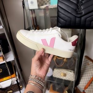 VEJA Campo Leather Sneaker sz 6